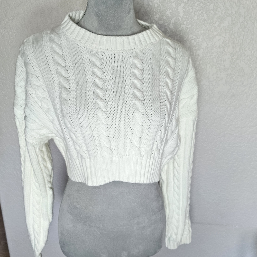 Casual Plain Round Neck Pullovers Long Sleeve White Cable Knit Women Sweater